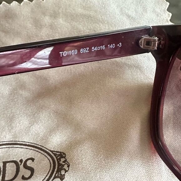 Authentic Tod's burgundy/wine color Sunglasses - Picture 3 of 8